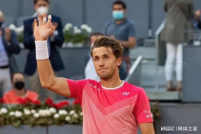 多个方面 多个方面